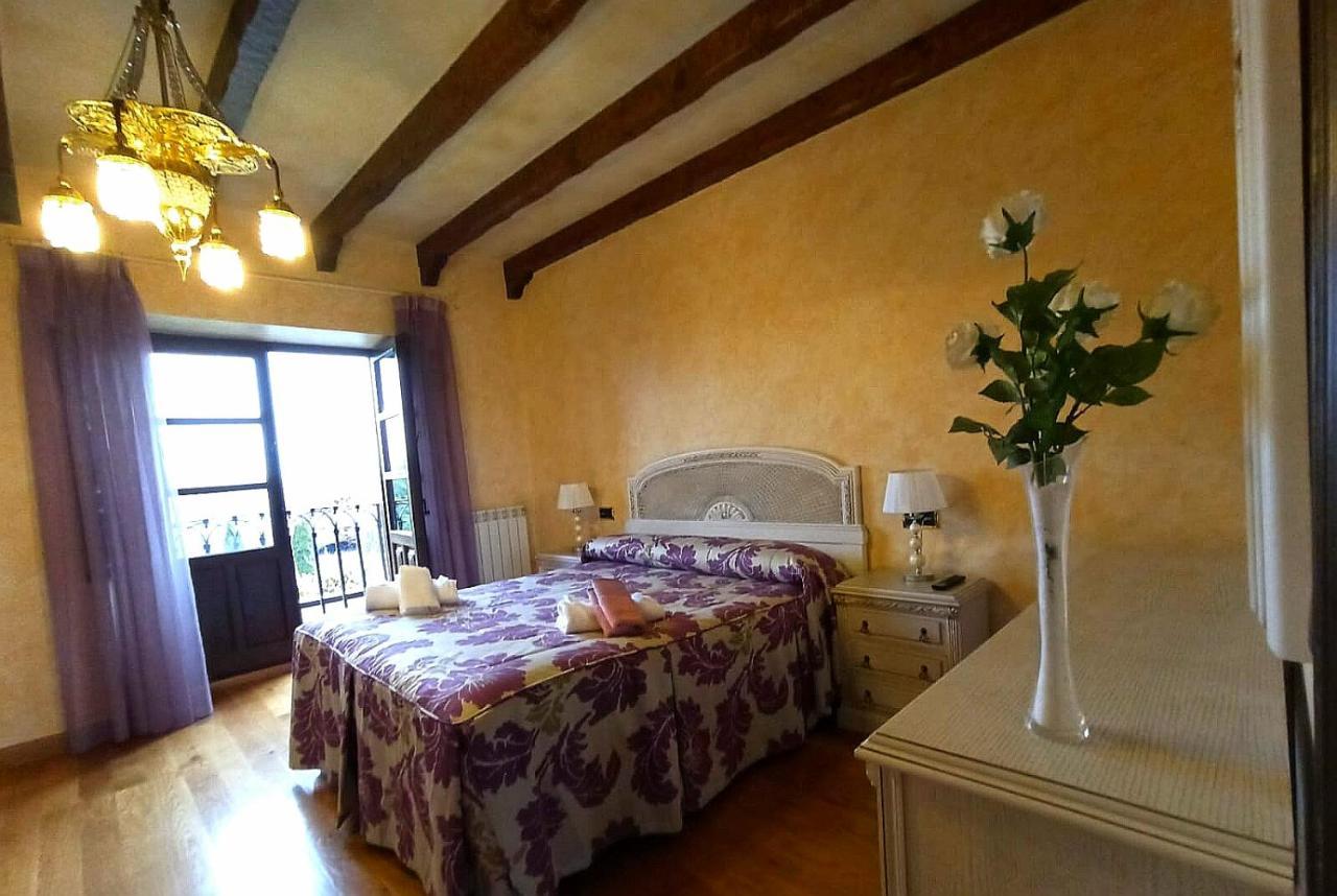 Palacio Del Conde De Rebolledo Villaviciosa de la Ribera Dış mekan fotoğraf
