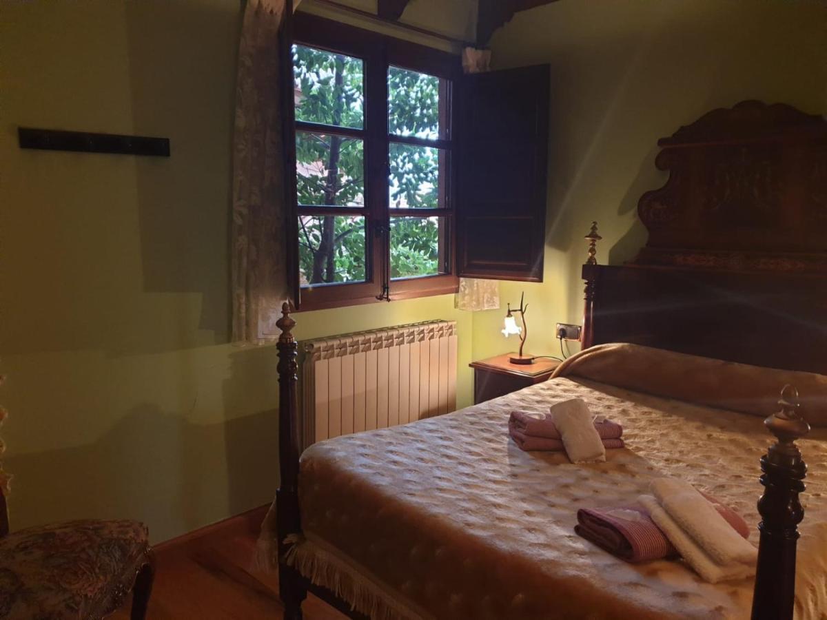 Palacio Del Conde De Rebolledo Villaviciosa de la Ribera Dış mekan fotoğraf