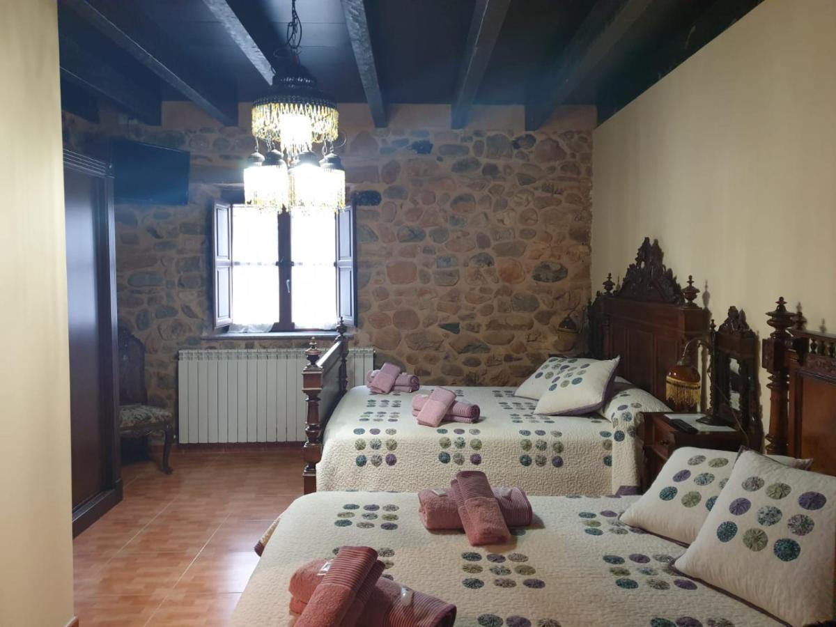 Palacio Del Conde De Rebolledo Villaviciosa de la Ribera Dış mekan fotoğraf