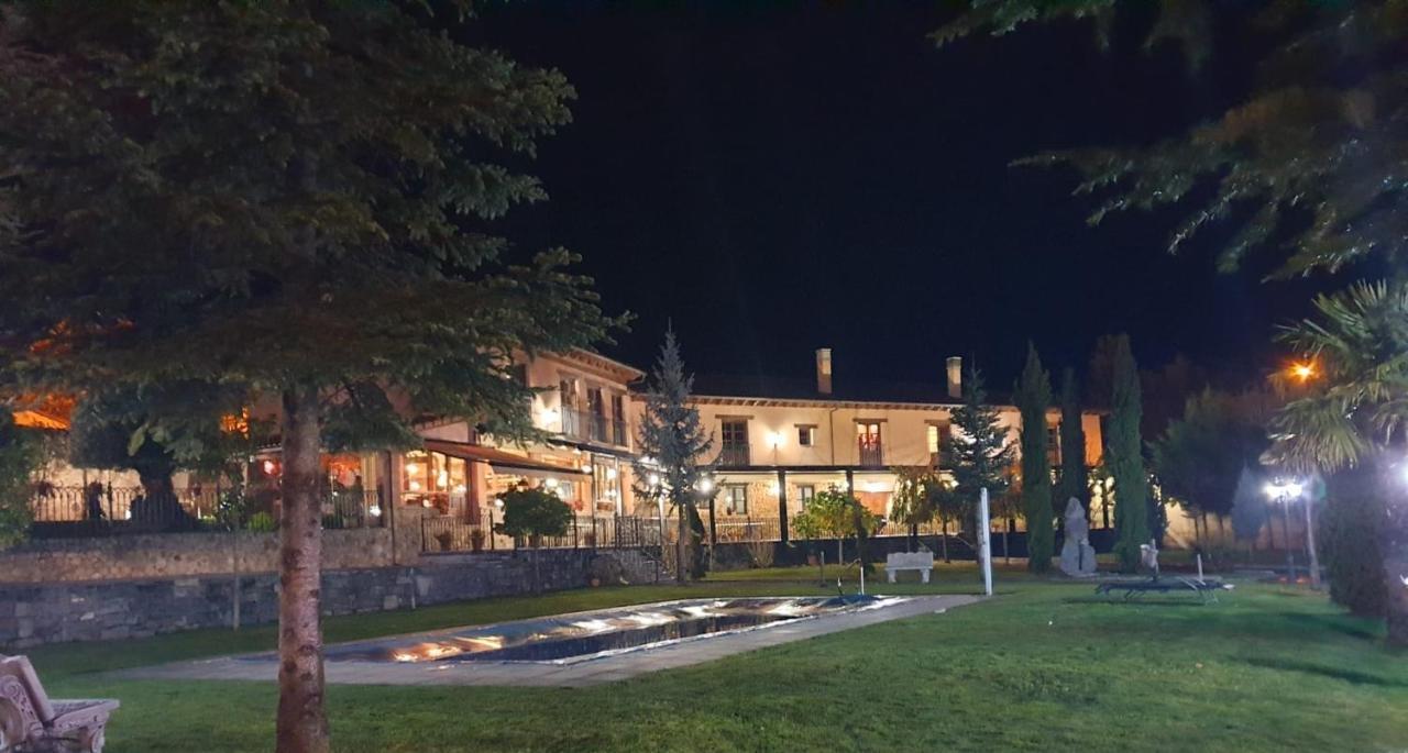 Palacio Del Conde De Rebolledo Villaviciosa de la Ribera Dış mekan fotoğraf