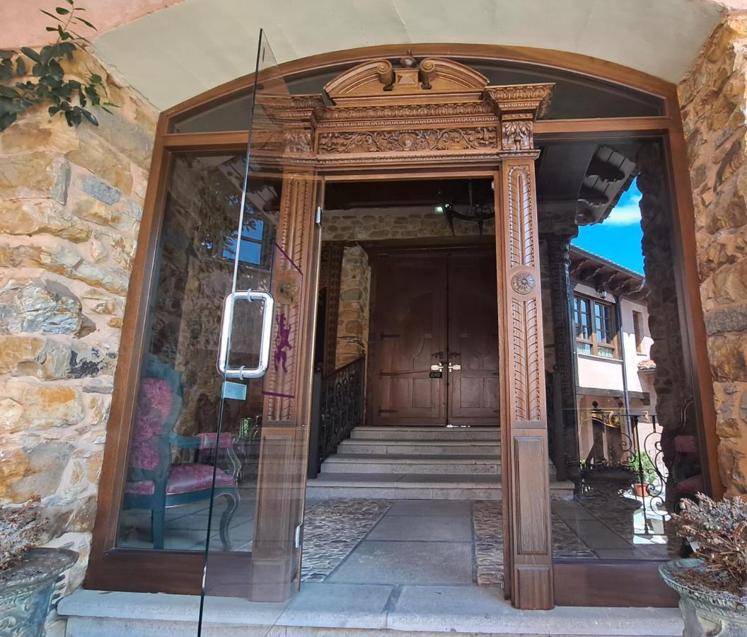 Palacio Del Conde De Rebolledo Villaviciosa de la Ribera Dış mekan fotoğraf