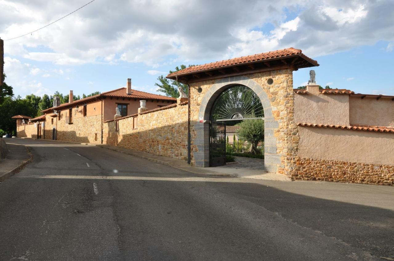 Palacio Del Conde De Rebolledo Villaviciosa de la Ribera Dış mekan fotoğraf