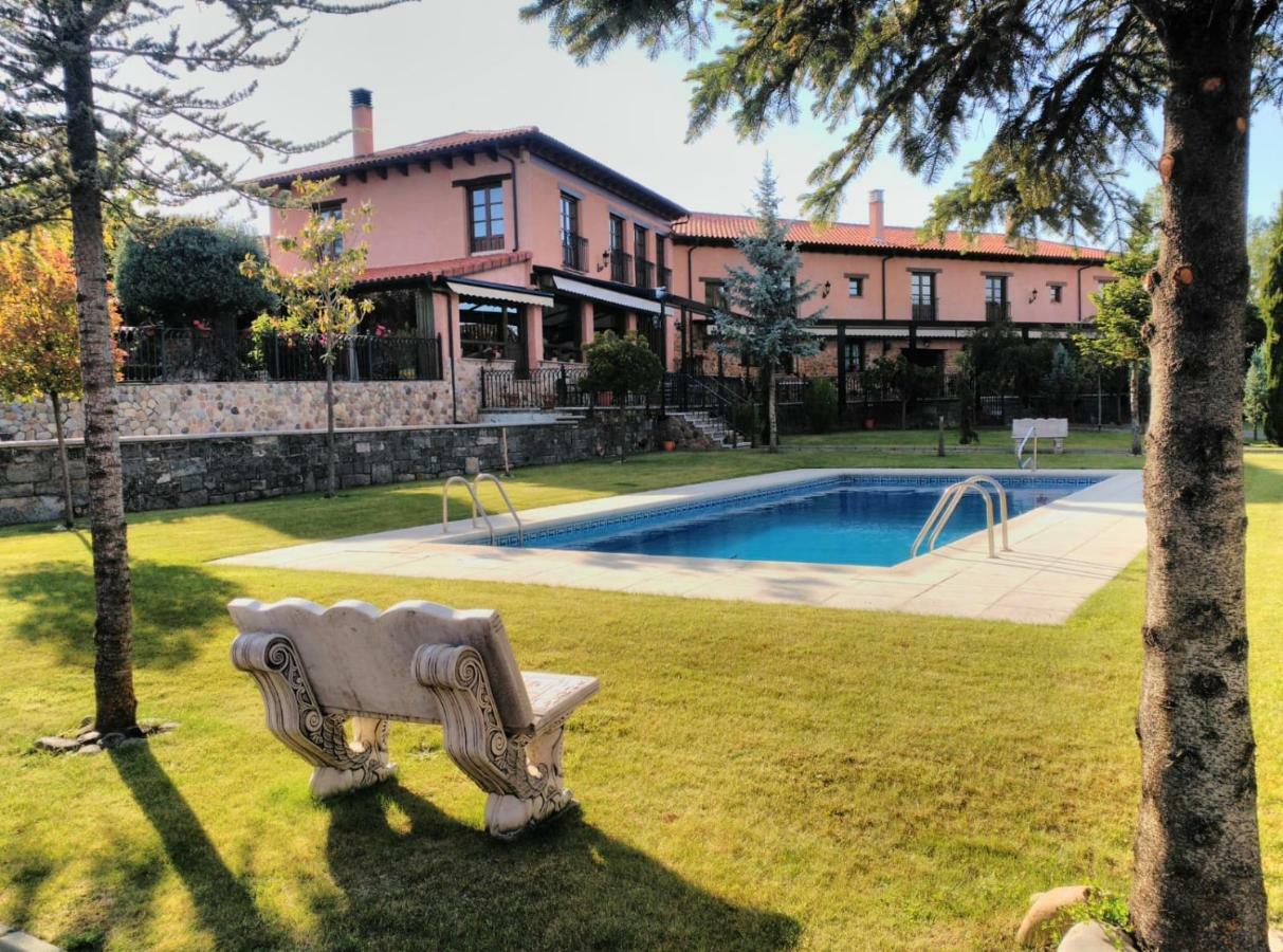 Palacio Del Conde De Rebolledo Villaviciosa de la Ribera Dış mekan fotoğraf