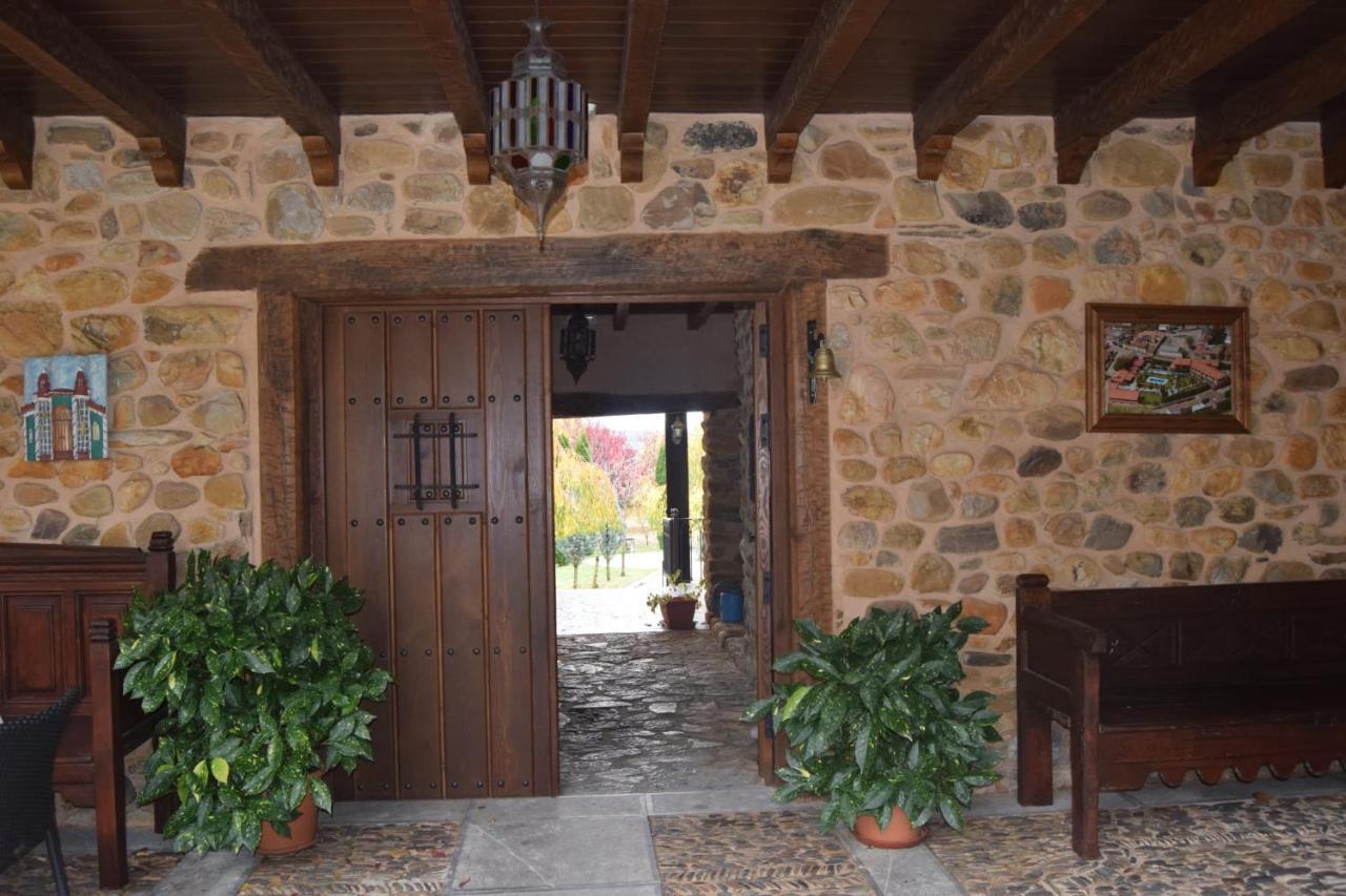 Palacio Del Conde De Rebolledo Villaviciosa de la Ribera Dış mekan fotoğraf